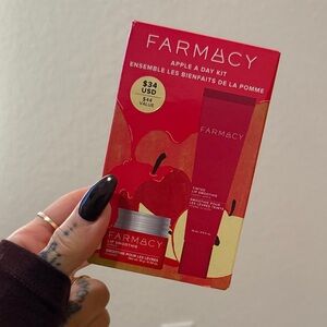 Farmacy Apple A Day Kit Lip Balm & Gloss - Red